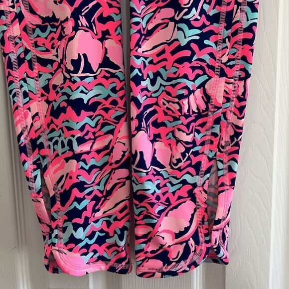 Lilly Pulitzer Lobstah Roll Cropped Leggings - Picture 9 of 10